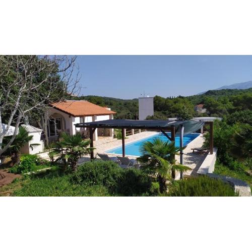 Family friendly house with a swimming pool Selca, Brac - 23995