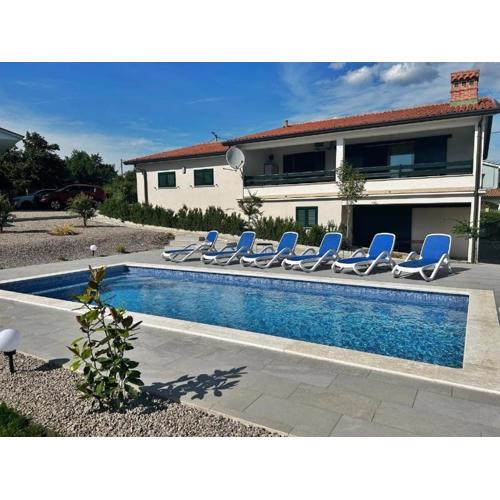 Family friendly house with a swimming pool Trget, Rasa - 23420