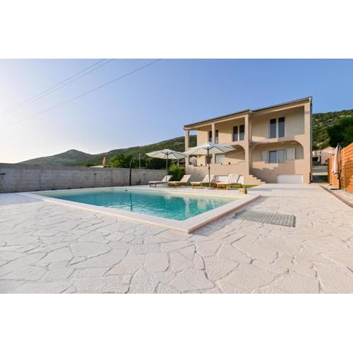 Family friendly house with a swimming pool Vrana, Biograd - 21828