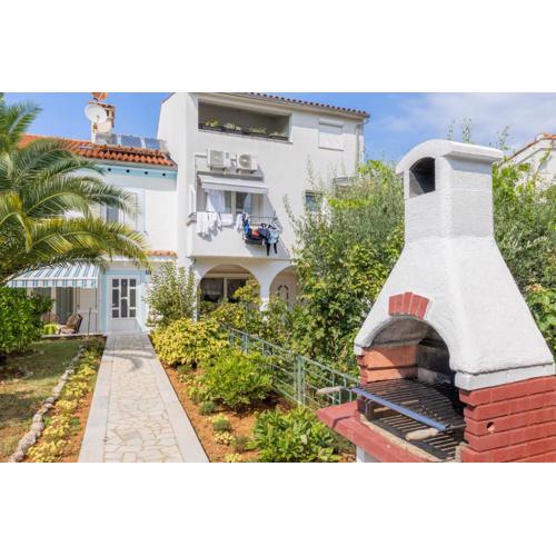 Family holiday house Veli Jože