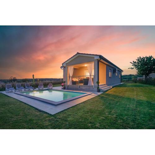 Family holiday house with private pool and playground