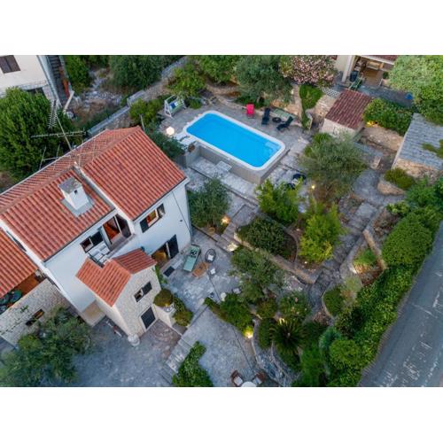 Family Villa Rošin with Garden&Pool