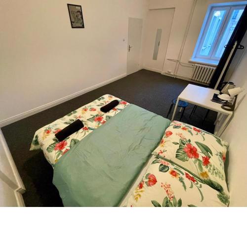 Fantastic Waw - CH5 Room C215