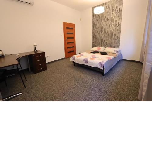 Fantastic Waw - J7 Room D