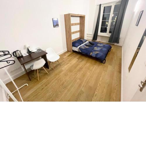 Fantastic Waw - KP22 Room C