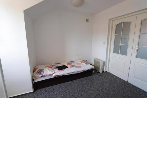 Fantastic Waw - NS42 Room C