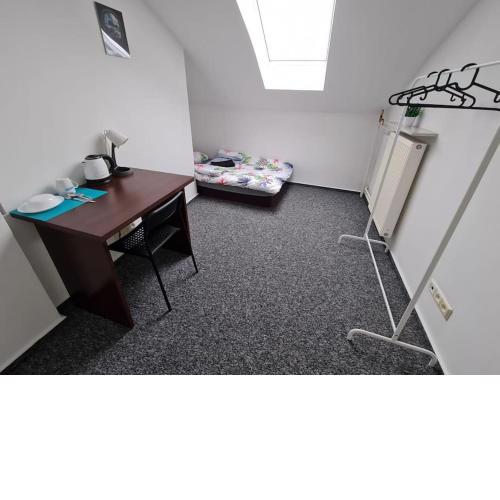 Fantastic Waw - NS42 Room D