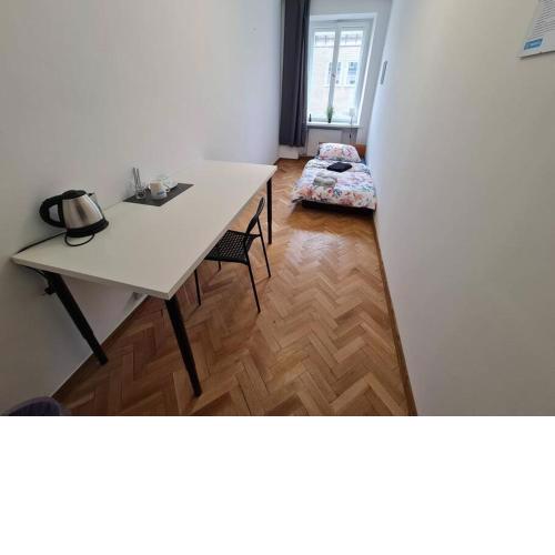 Fantastic Waw - O13 Room C