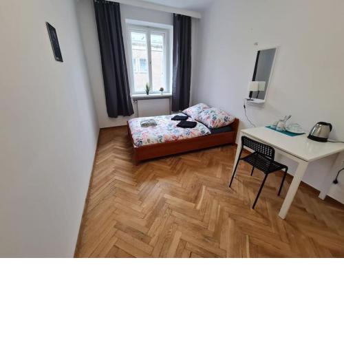 Fantastic Waw - O13 Room F