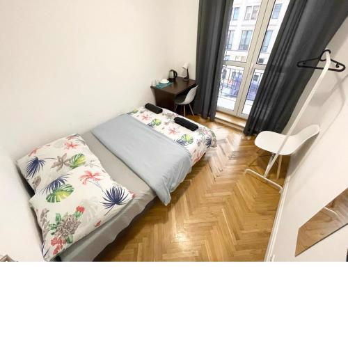 Fantastic Waw - W8 Room B