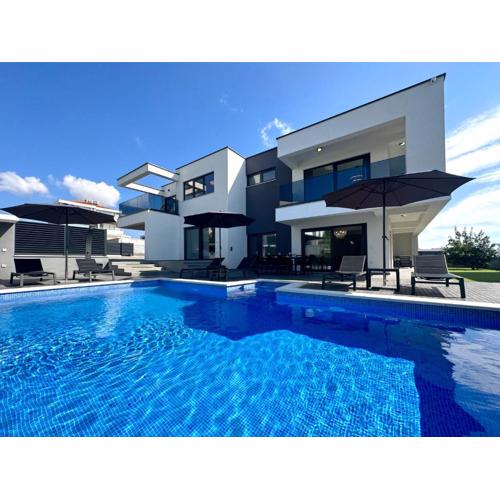 Fantasy Daydream Mansion