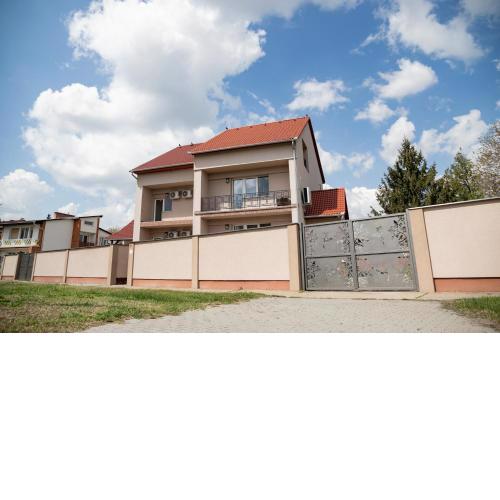 Farkas Villa