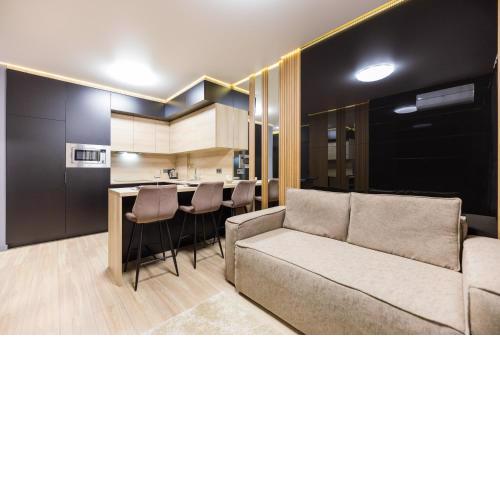 Fayna Town - Loft Black - Nyvky