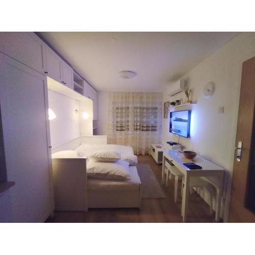 Fenix studio apartment, Zagreb
