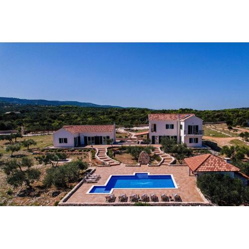 Ferienhaus In Pučišća Mit Privatem Pool