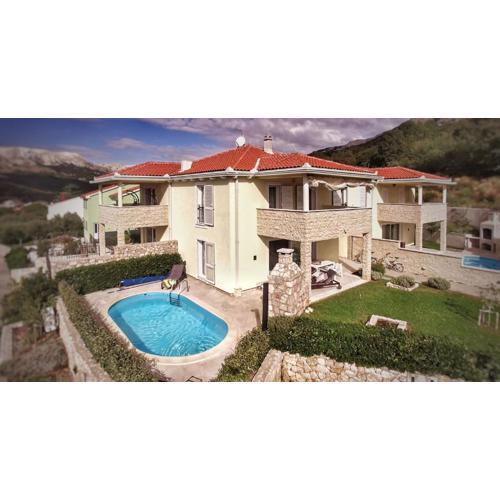 Ferienhaus mit Meerblick & Pool in Baška - Villa-Planina