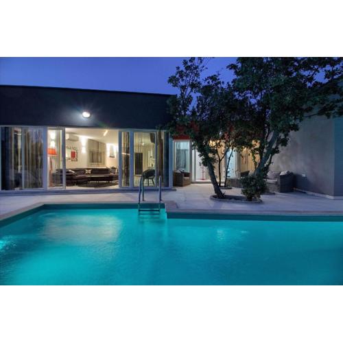 Ferienhaus mit Privatpool für 10 Personen ca 150 qm in Medulin, Istrien Südküste von Istrien