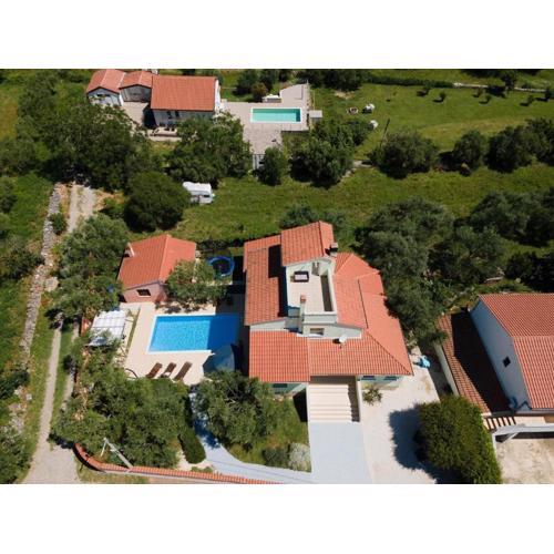 Ferienhaus mit Privatpool für 10 Personen ca 210 qm in Peruski, Istrien Bucht von Raša