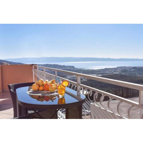 Ferienhaus mit Privatpool für 12 Personen ca 280 qm in Split-Kucine, Dalmatien Mosor