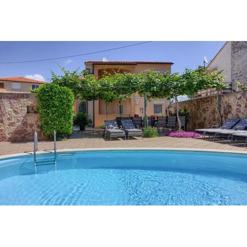 Ferienhaus mit Privatpool für 13 Personen ca 192 qm in Peroj, Istrien Istrische Riviera