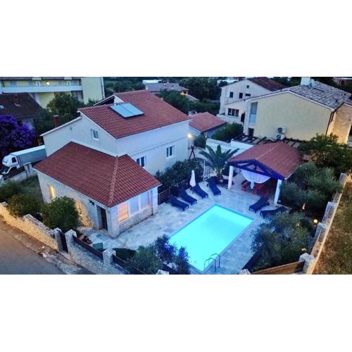 Ferienhaus mit Privatpool für 14 Personen ca 190 qm in Ližnjan, Istrien Südküste von Istrien