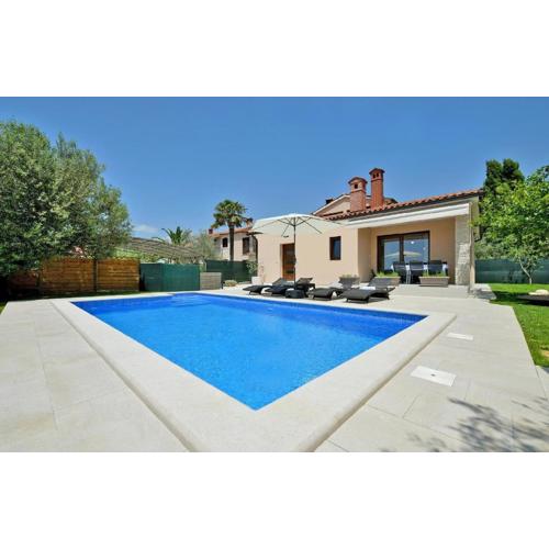 Ferienhaus mit Privatpool für 6 Personen ca 100 qm in Galižana, Istrien Istrische Riviera