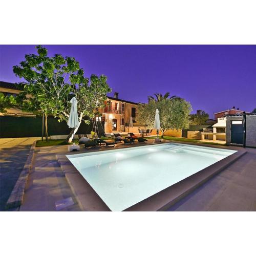 Ferienhaus mit Privatpool für 6 Personen ca 80 qm in Galižana, Istrien Istrische Riviera