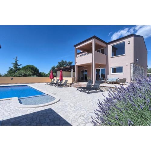 Ferienhaus mit Privatpool für 8 Personen ca 157 qm in Peruski, Istrien Bucht von Raša