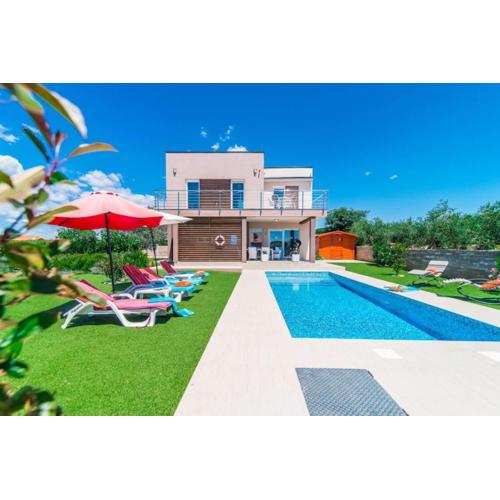 Ferienhaus mit Privatpool für 8 Personen ca 180 qm in Galižana, Istrien Istrische Riviera