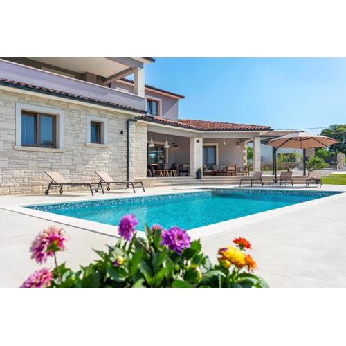 Ferienhaus mit Privatpool für 8 Personen ca 200 qm in Šumber, Istrien Binnenland von Istrien