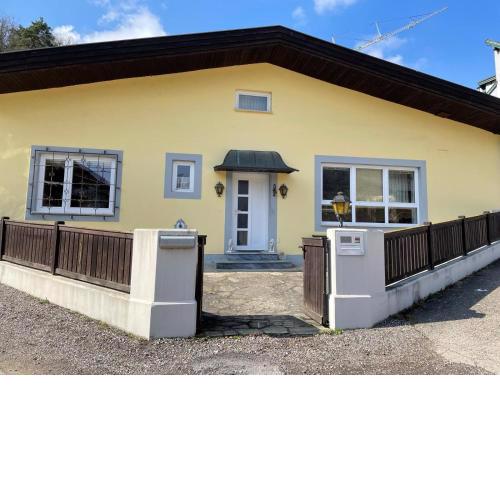 Ferienhaus Schneeweiß