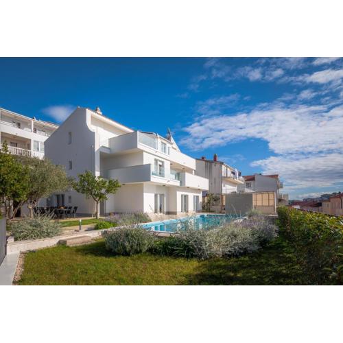 Ferienvilla Elena Mit Eigenem Pool
