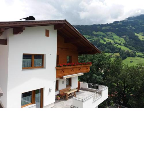 Ferienwohnung Hippach - Monika Sporer