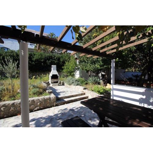 Ferienwohnung in Baška mit Eigener Terrasse und Meerblick