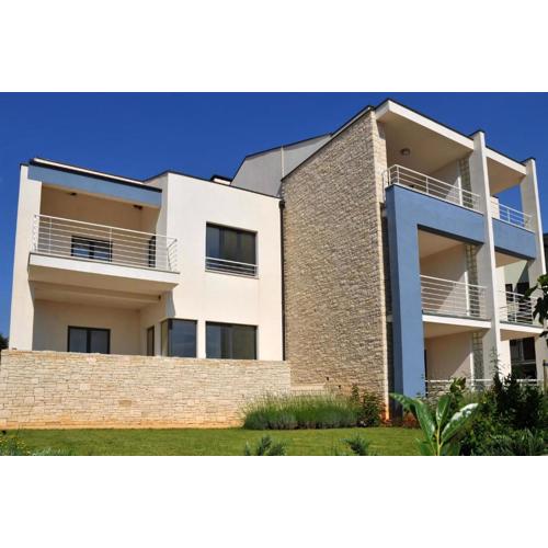 Ferienwohnung In Ližnjan Mit Möbliertem Balkon