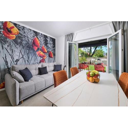 Ferienwohnung In Zambratija Mit Eigenem Parkplatz