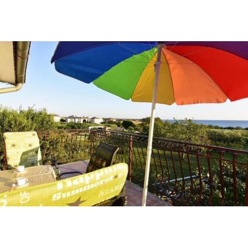 Ferienwohnung in Zambratija mit Grill, Terrasse und Garten und Meerblick