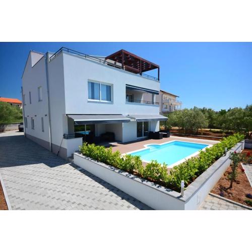 Ferienwohnung Mit Grill Und Gemeinschaftspool