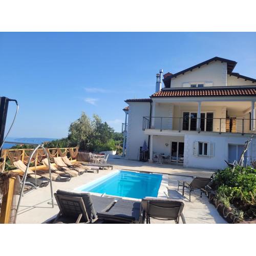Ferienwohnung mit Pool Kroatien mit Meerblick und Pool