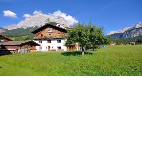 Ferienwohnung Sonnenhof 2-4 Personen in Ehrwald