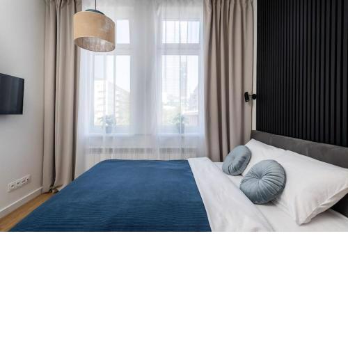 Fifty Studio City Center Sienna