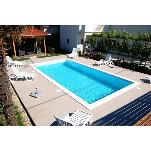 Filipovic Apartments with Pool