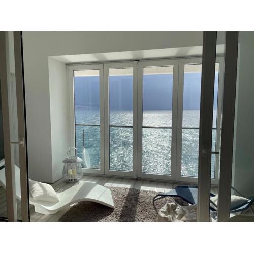 First row to the sea - Nautilus Deluxe Apartment