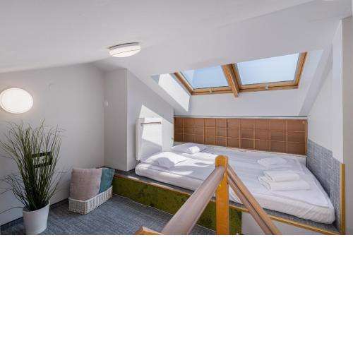 Flat With Cosy Attic - Castle Round the Corner - by Upstairs
