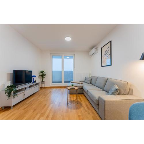 Flex SelfCheckIns 138 - Zagreb - Bedroom - Parking - Loggia
