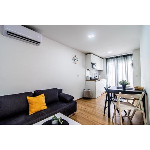 Flexible SelfCheckIns 106 - Zagreb - City Centre - Loggia