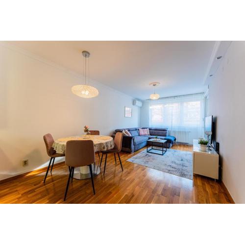 Flexible SelfCheckIns 128 - Zagreb - Garage - Loggia - New