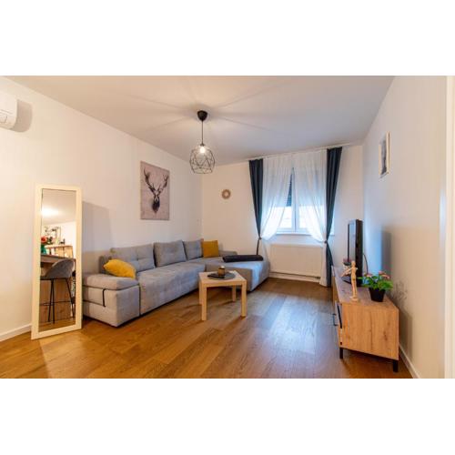 Flexible SelfCheckIns 39 - Zagreb - Parking - New