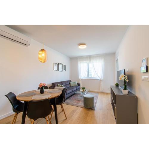 Flexible SelfCheckIns 50 - Zagreb - Garage - Loggia - New