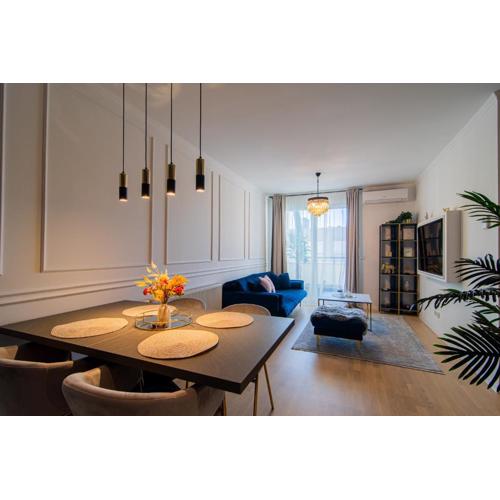 Flexible SelfCheckIns 66 - Zagreb - Loggia - 80m2 - New - Luxury - Garage - 2 Bedrooms
